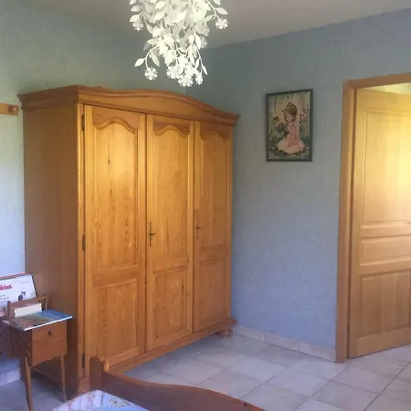 Les Haies Vives Habitación en casa particular *