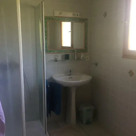 Les Haies Vives Homestay Choisy